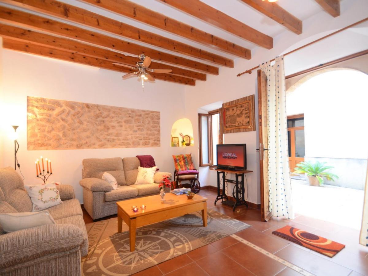 Sant Vicenc, Amazing House In For 6 Holiday home